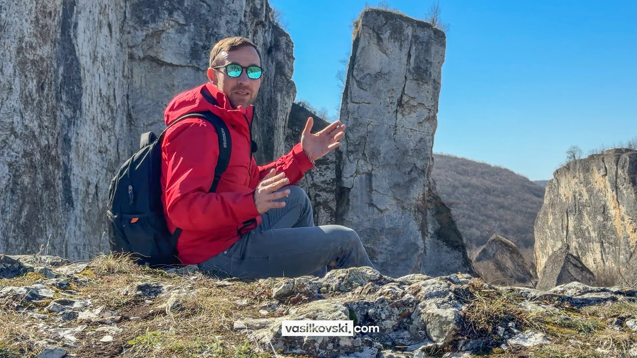 Каменни великани на 70 милиона години край село Реселец