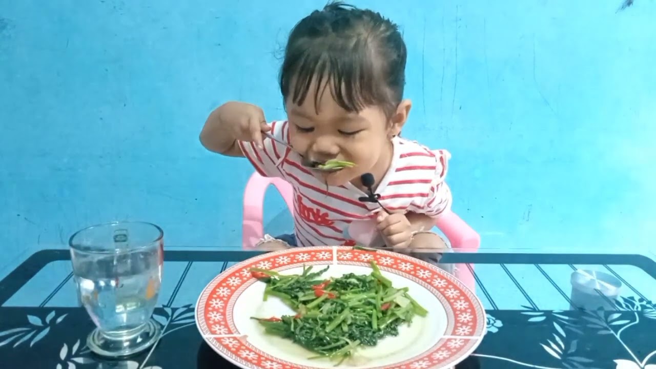 tumis kangkung terasi kesukaan khalisa