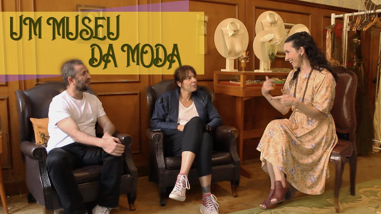 UM CASAR&Atilde;O CHEIO DE ROUPAS ANTIGAS: CONHECENDO A CASA JUISI
