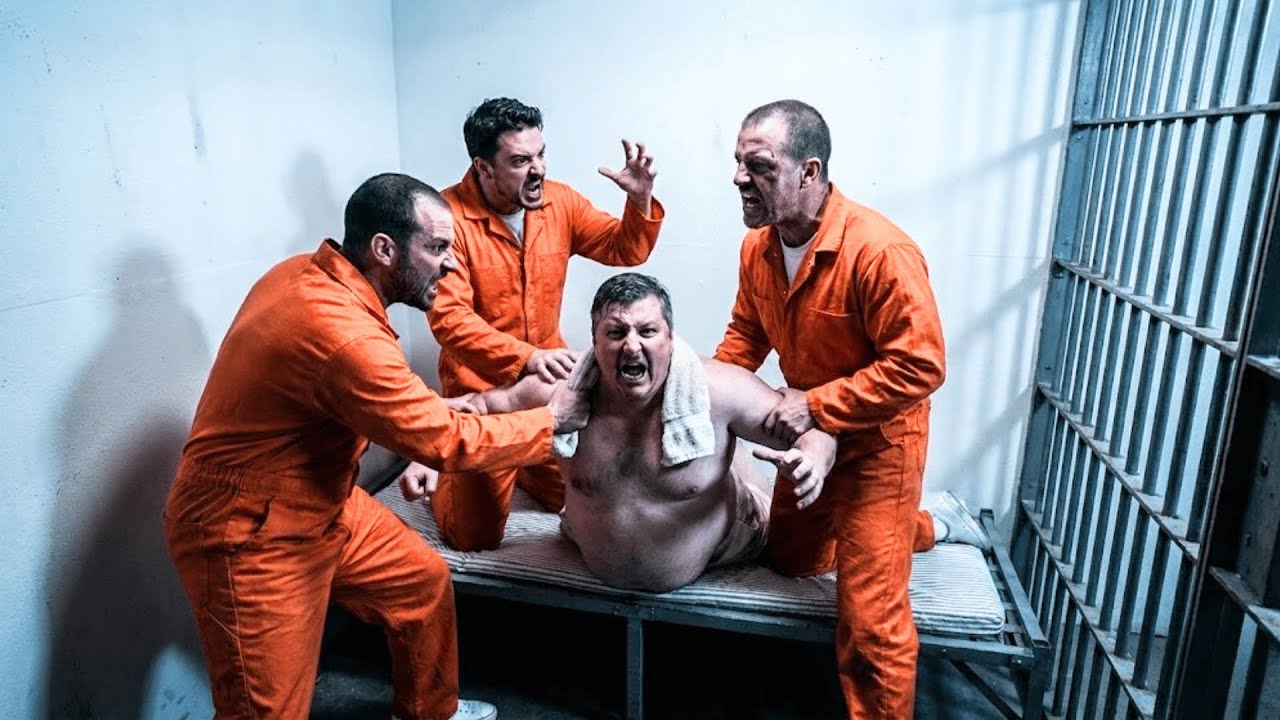 Three Prisoners Cornered John Wayne Gacy After Lockdown — What He Did Next Shocked Them All