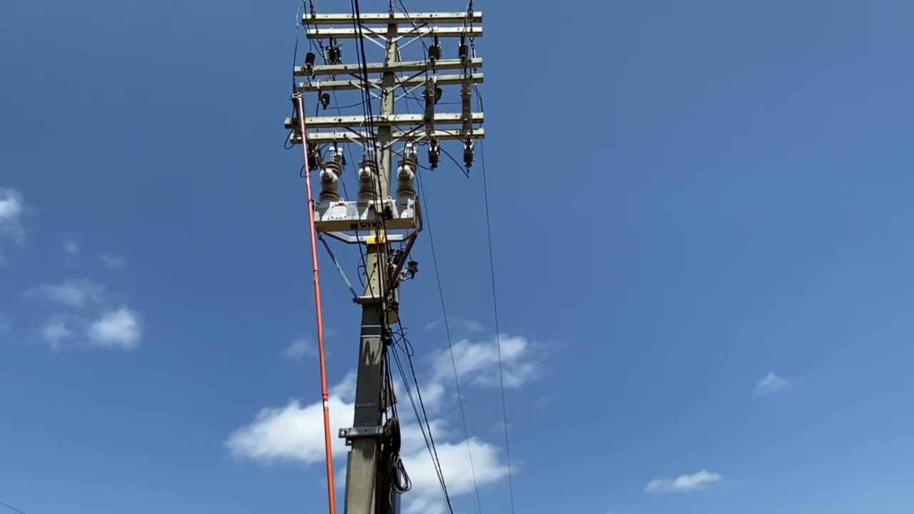 Bloqueio de religador para evitar reenergização de circuito
