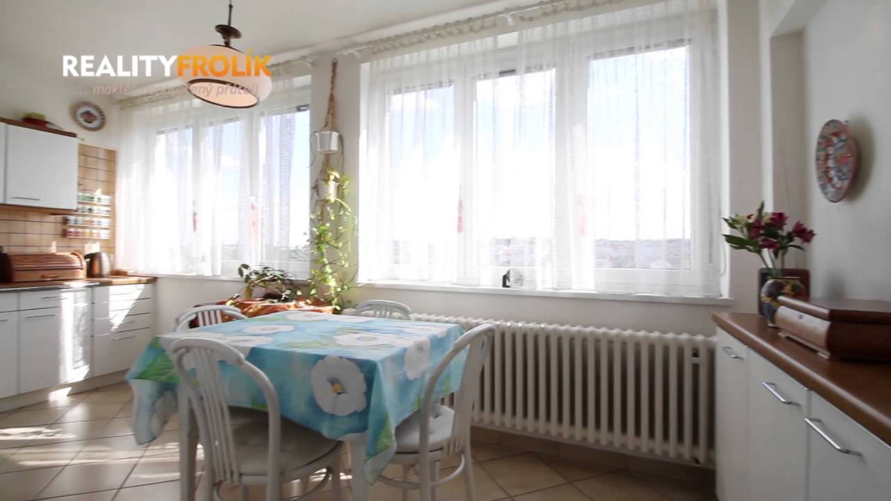 Reality FROL&Iacute;K - videoprohl&iacute;dka nemovitosti Farn&iacute;