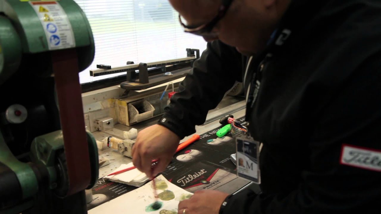 Making a 712U Utility 2 Iron on The Titleist Tour Van at The Open Championship