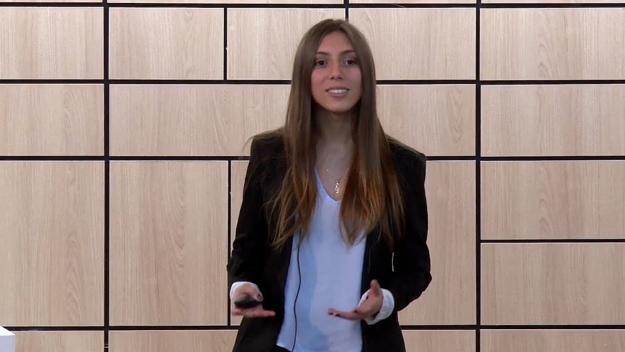 La vocaci&oacute;n: un camino a la felicidad | B&aacute;rbara Awe | TEDxUACh