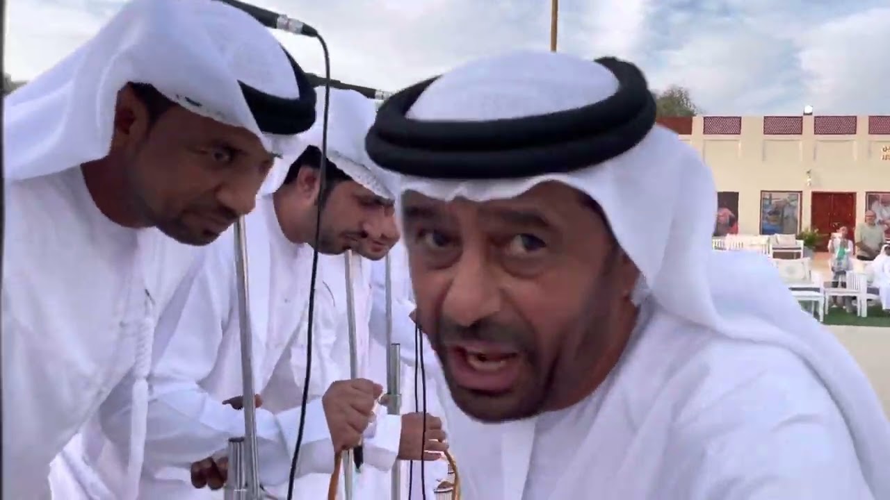 فرقه سالم بخيت الراشدي مع الشاعر عبيد الكعبي