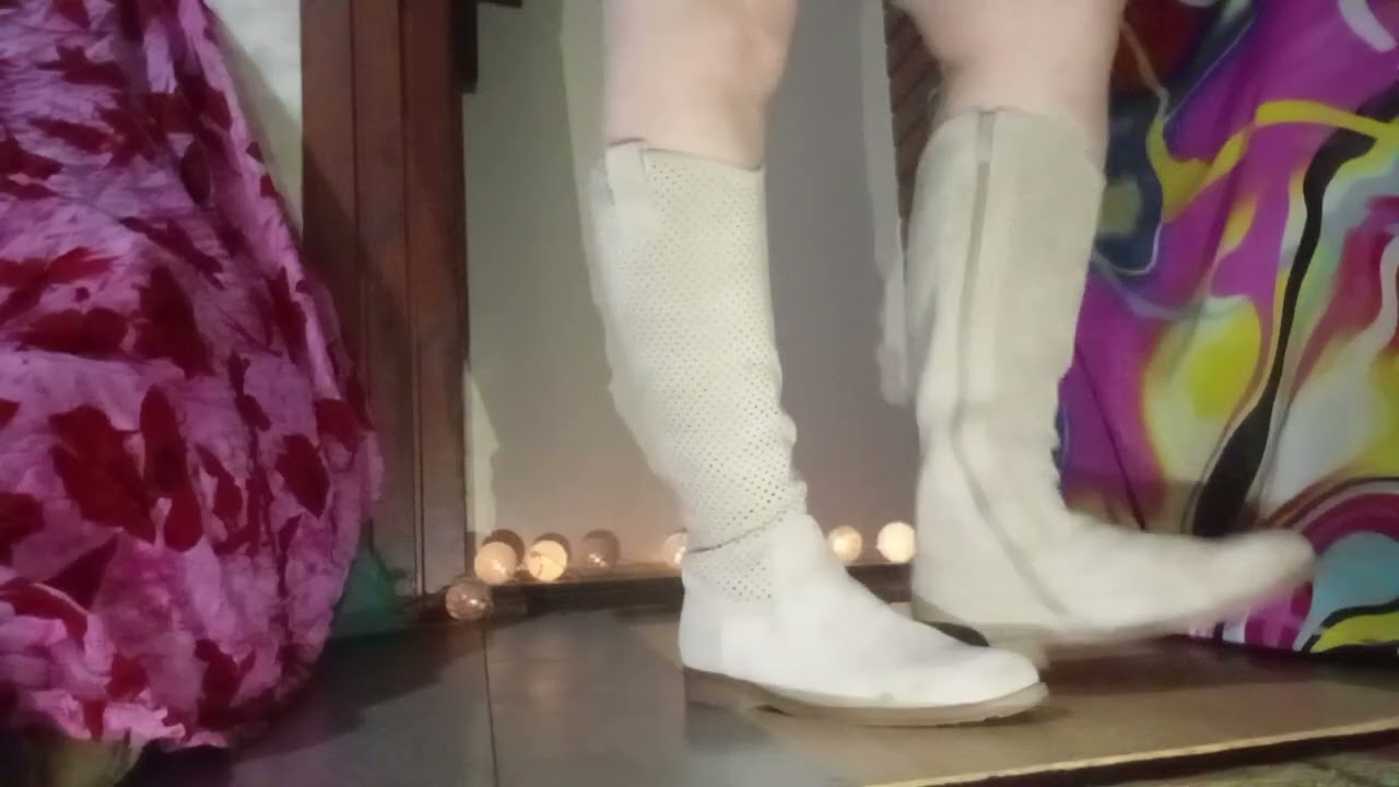 ASMR Boot Tapping | Soft Suede Knee-High Boots - Relaxing No-Heels Sounds 