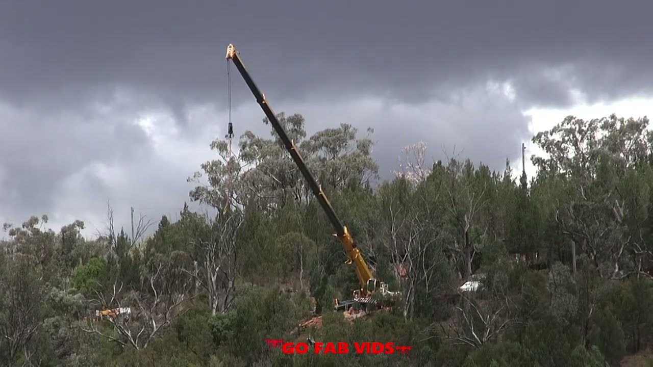 Tamworth Regional skywalk 12th March updates from crane to concrete  & more skywalk built 2026