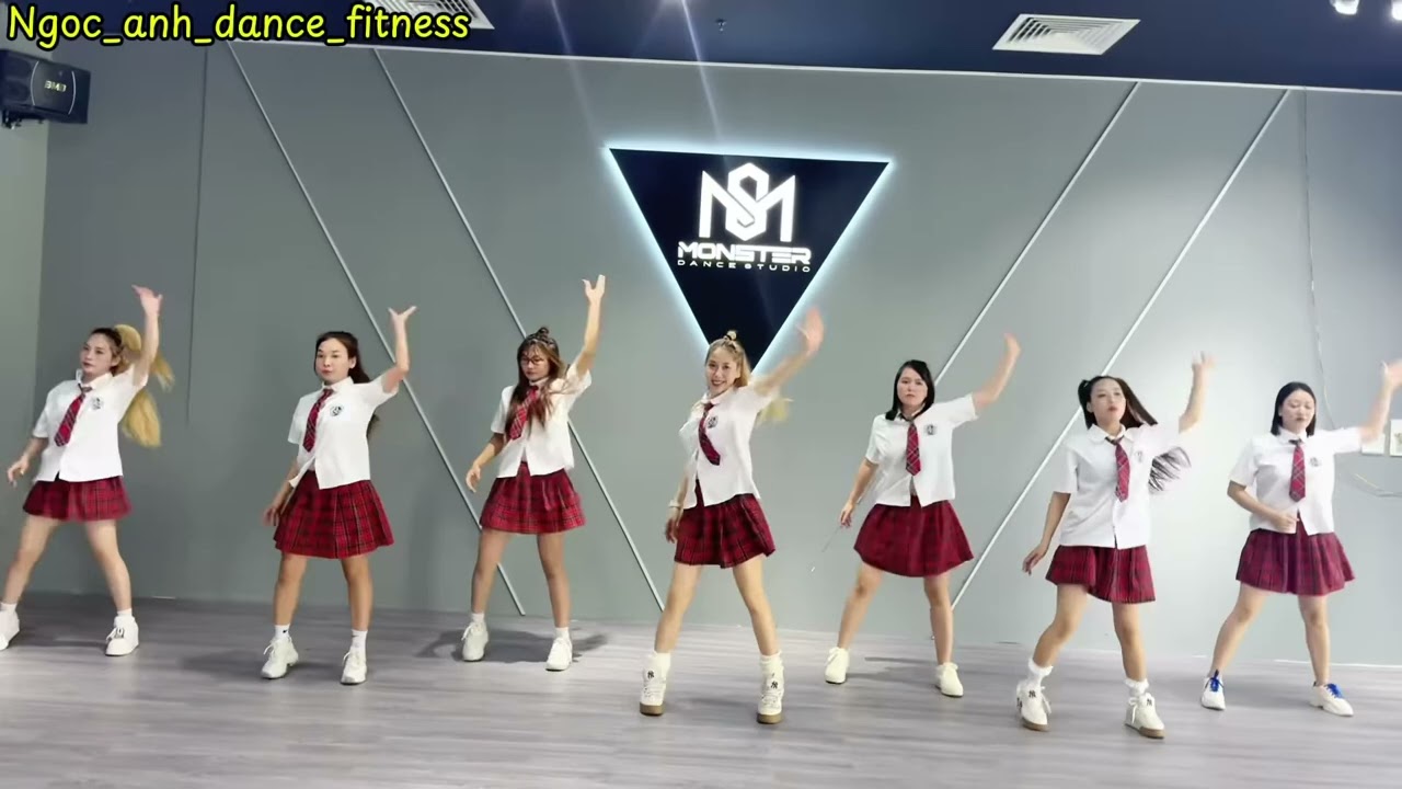 MÁI TRƯỜNG MẾN YÊU- Lớp ZUMBA HLV Ngọc Anh Dance fitness