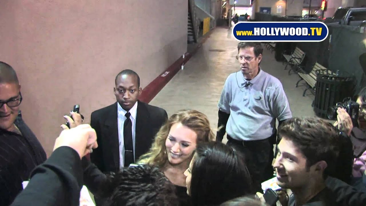 Hilary Duff Signs Autographs At Jimmy Kimmel Live!