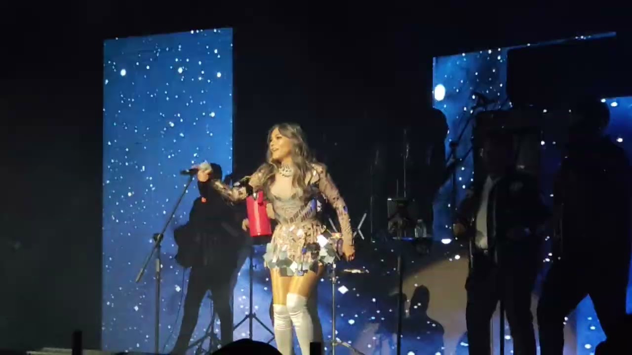 JUNIOR KLAN FT TEATRO METROPOLITAN CDMX 15/06/25 No tengo derecho de autor.