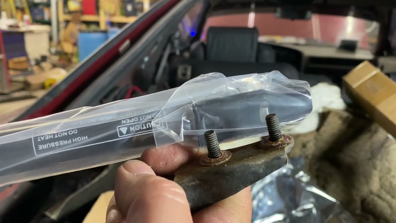 Installing Rear Hatch Struts on a MK3 Supra