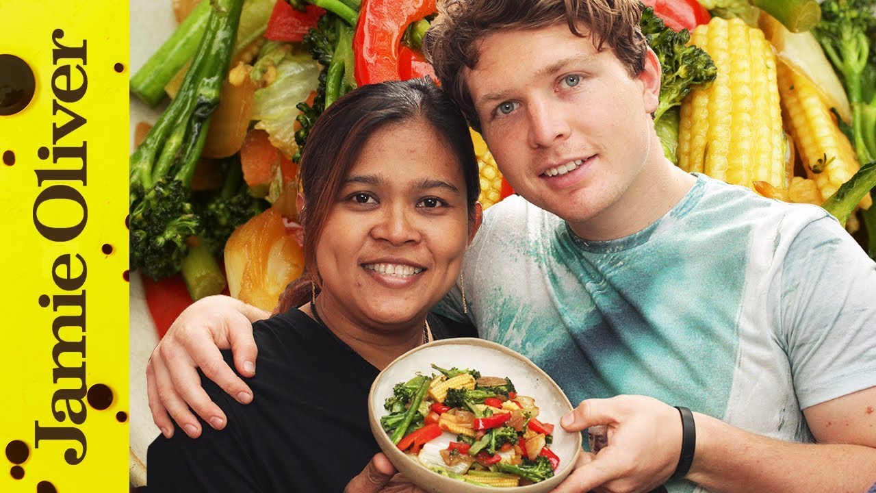 Poo cooks Vegetable Stir Fry with Tim Shieff