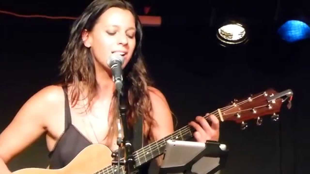 Aude Henneville - Une Autre Histoire (Bruxelles 09/05/2014)