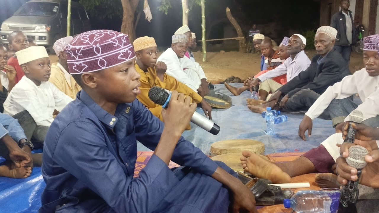 QASWIDA YA HABIBI SAID HUSSEI,  BISHARA ILIYOSOMWA KWA UFUNDI SANA NA KIJANA WA MARWA NDUNGU SAME.