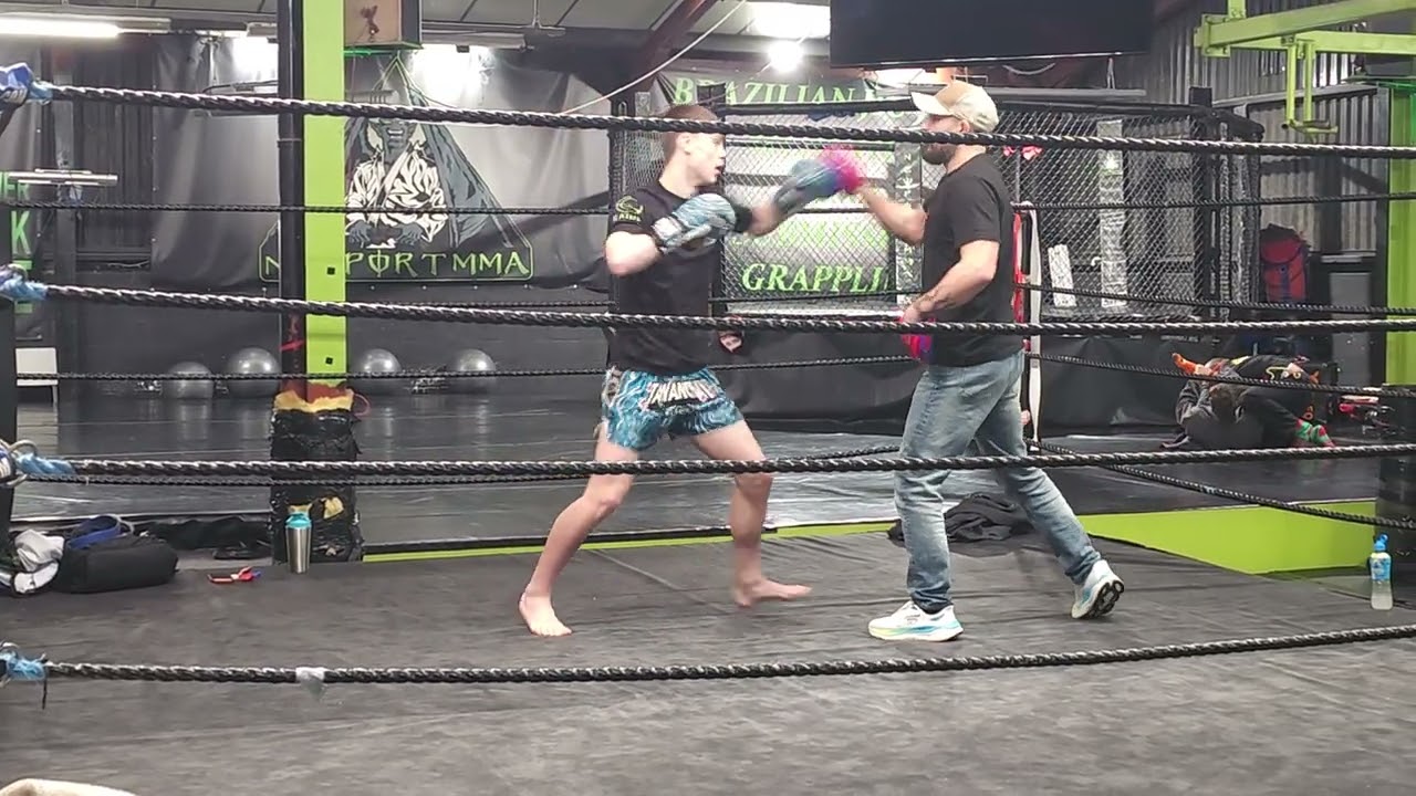 Padwork Part 2 with Coach (Wayne Arandjelovic) #NewportMMA #padwork #thejourneykeepsgoing #K1 