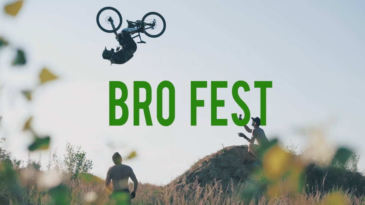 Beadott egy 10 m&eacute;teres Előreszalt&oacute;t - Bro Fest Series
