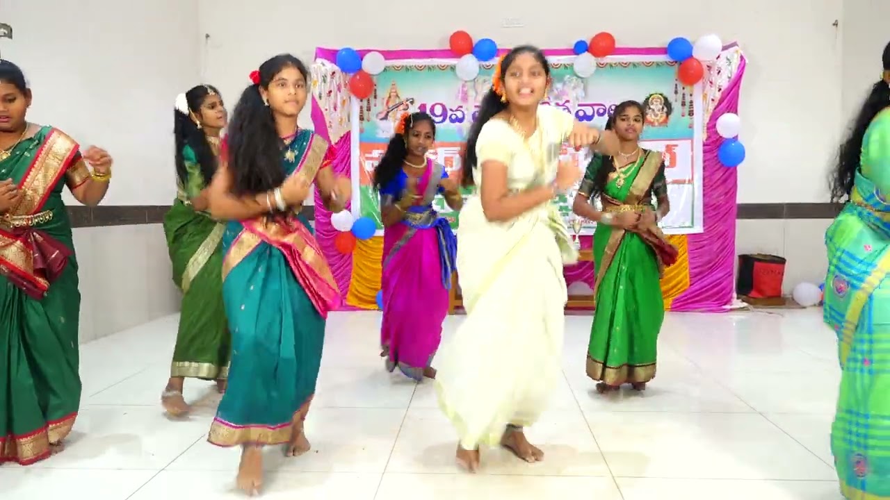 VIDYARTHI BHAVAN IIT ACADEMY - NARASANNAPETA - 8TH GIRLS