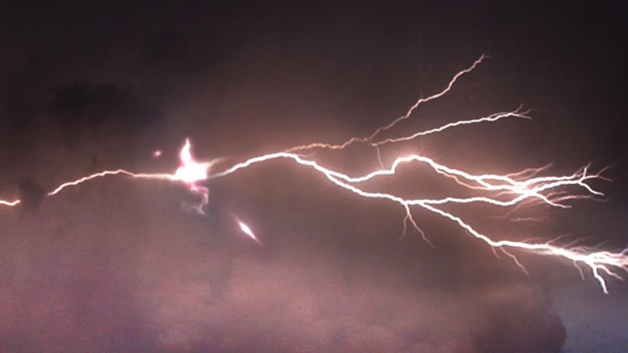 Stunning UFOs hit by Lightning! Multiple UFOs destroyed & Spy UFO captured, Sept 2016