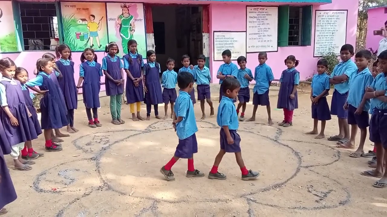 बस्ताविहीन कक्षा अंतर्गत अक्षर ज्ञान एवं अंक ज्ञान से संबधित गतिविधि शा.प्रा.शाला गैतापारा