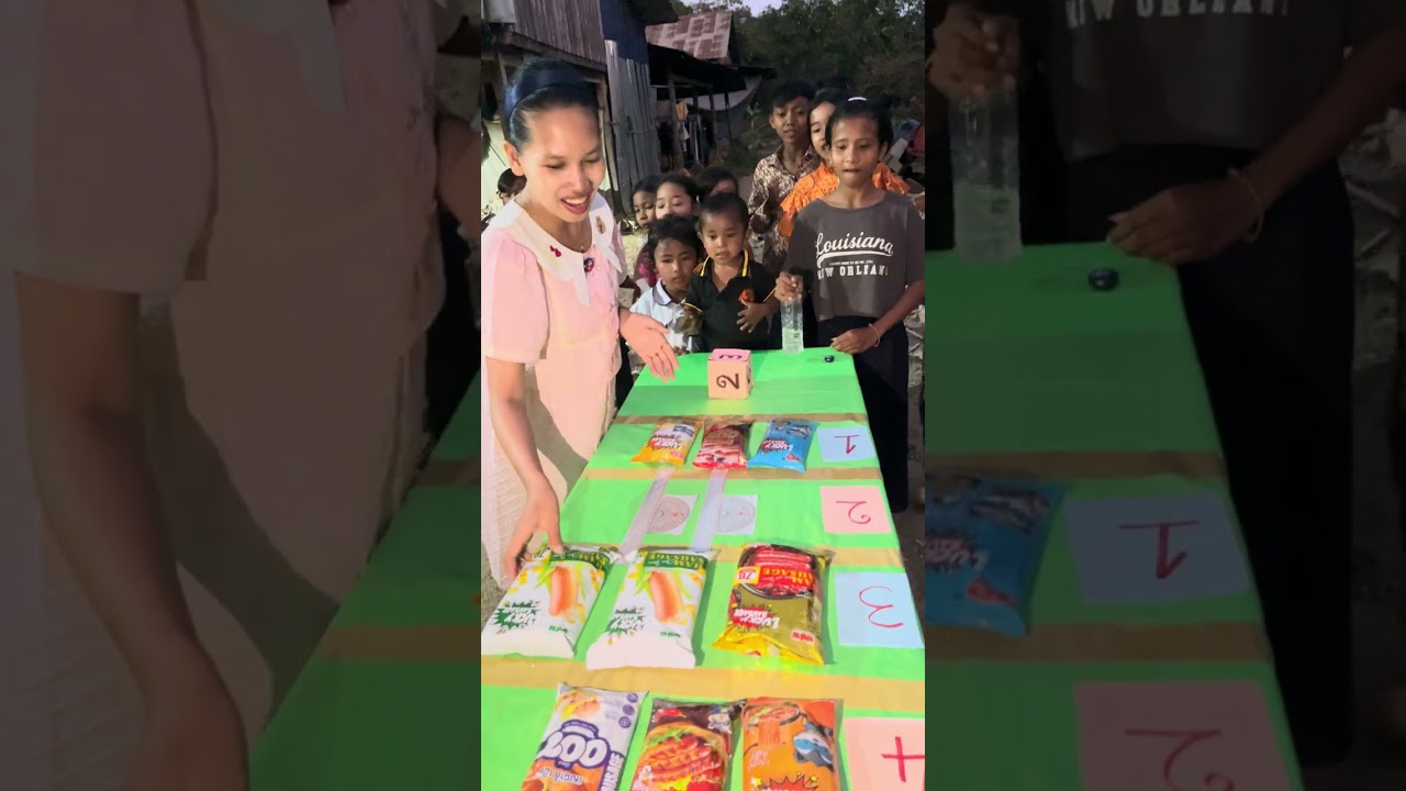 លេងហ្គេមយករង្វាន់😍#funny #love #like #youtubeshorts #trending #gaming #viral #viralvideo #reels 