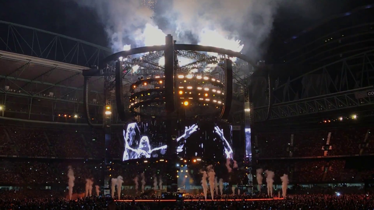 Set Fire To The Rain - Adele (Melbourne, 19/03/2017)