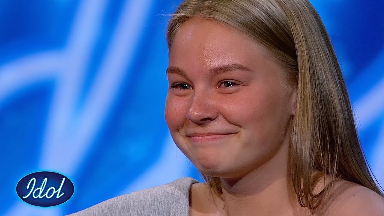 Caroline får sesongens første dommer-gruppeklem etter sin nydelige audition | Idol Norge 2018