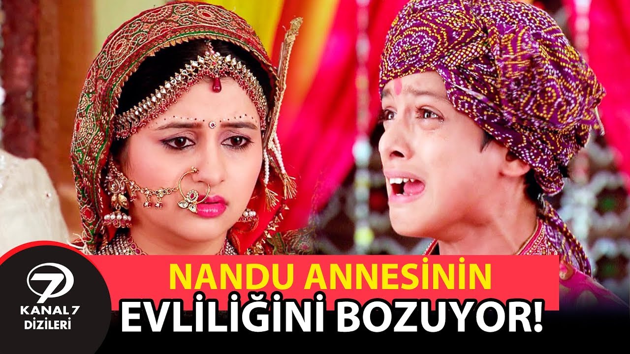 NANDU, ANNESİNİN DÜĞÜNÜNÜ ENGELLİYOR! | İKİMİZİN YERİNE 438.BÖLÜM