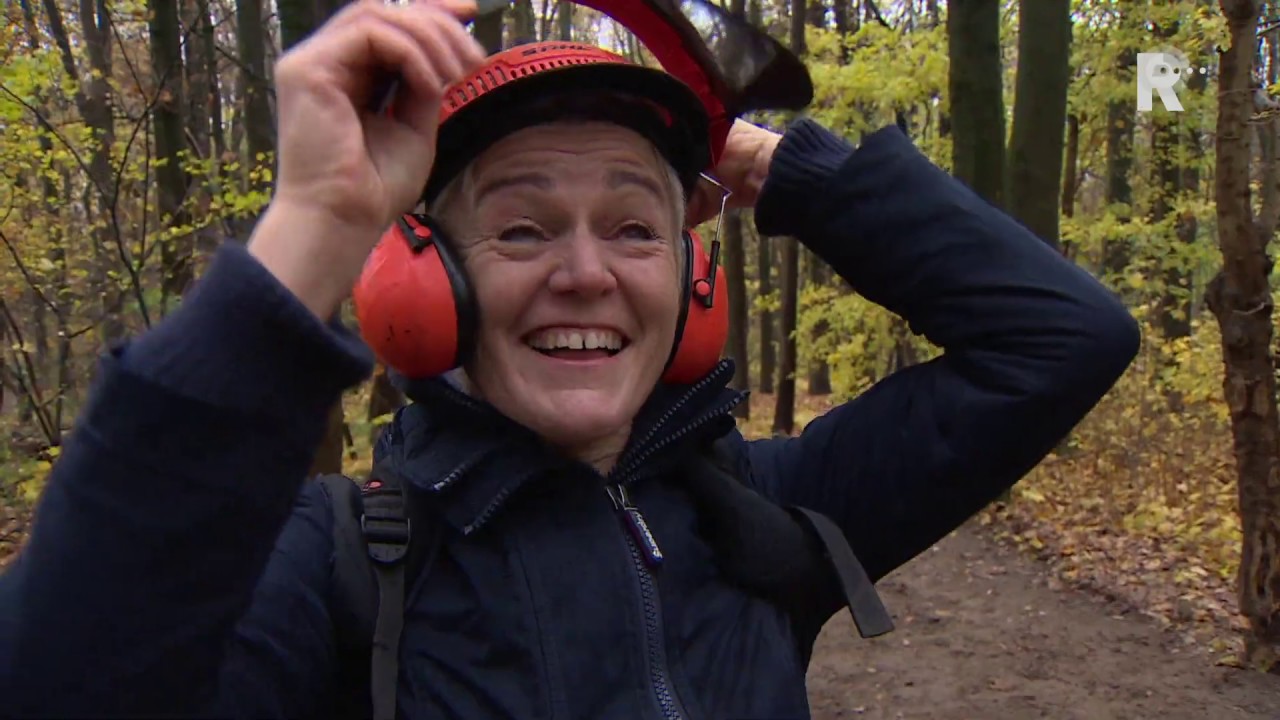 Bekijk de reportage over bladblazen in het bos