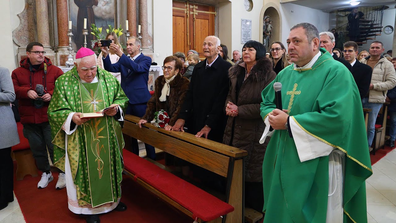 70. godina braka Ante i Mileve Strikoman. Biskup Ante Ivas predvodio misno slavlje u Vodicama.