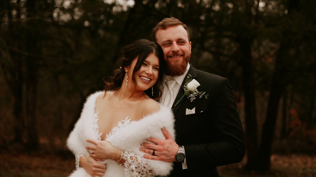 Intimate Winter Wedding in Sadieville  // Cameron + Cheyenne