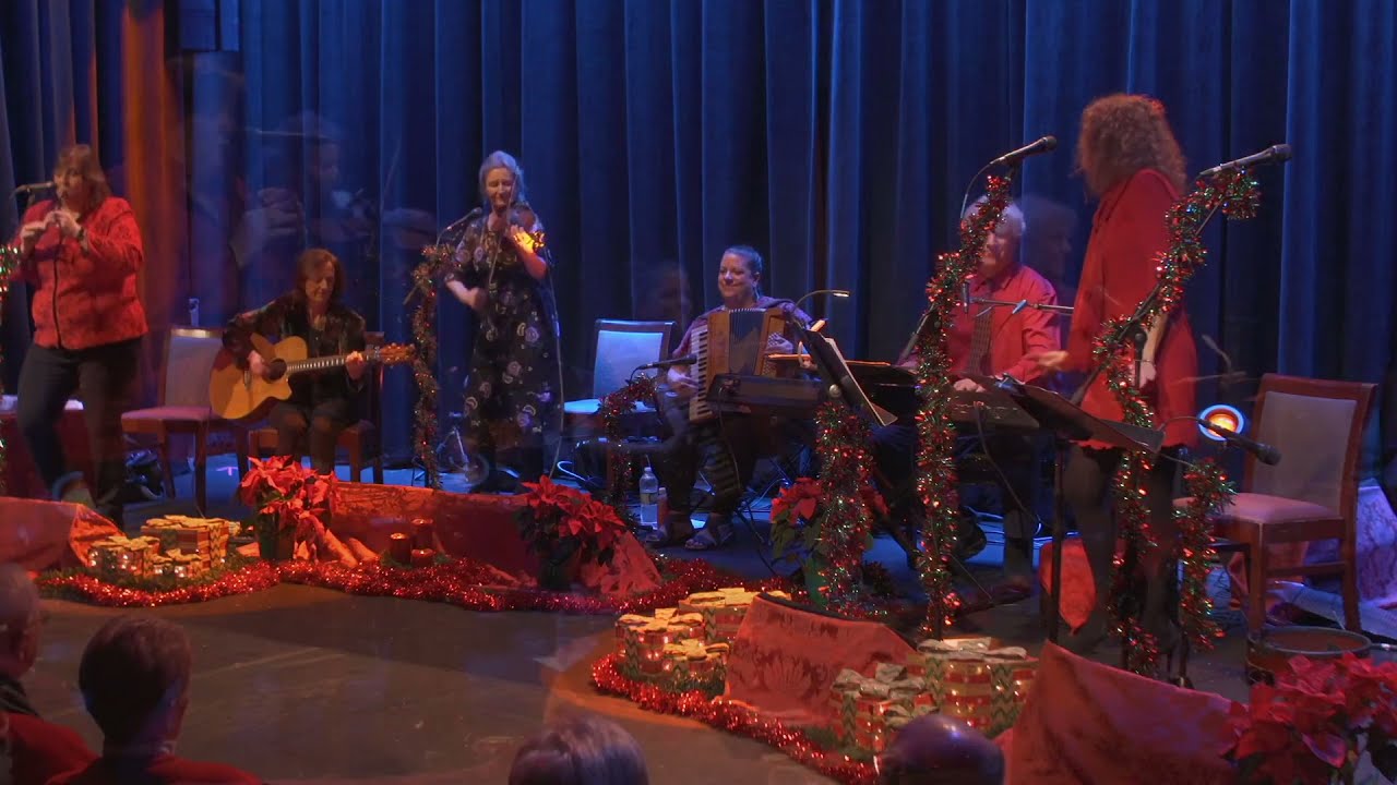 Cherish The Ladies Ft Cathie Ryan  'Celtic Christmas' 2021