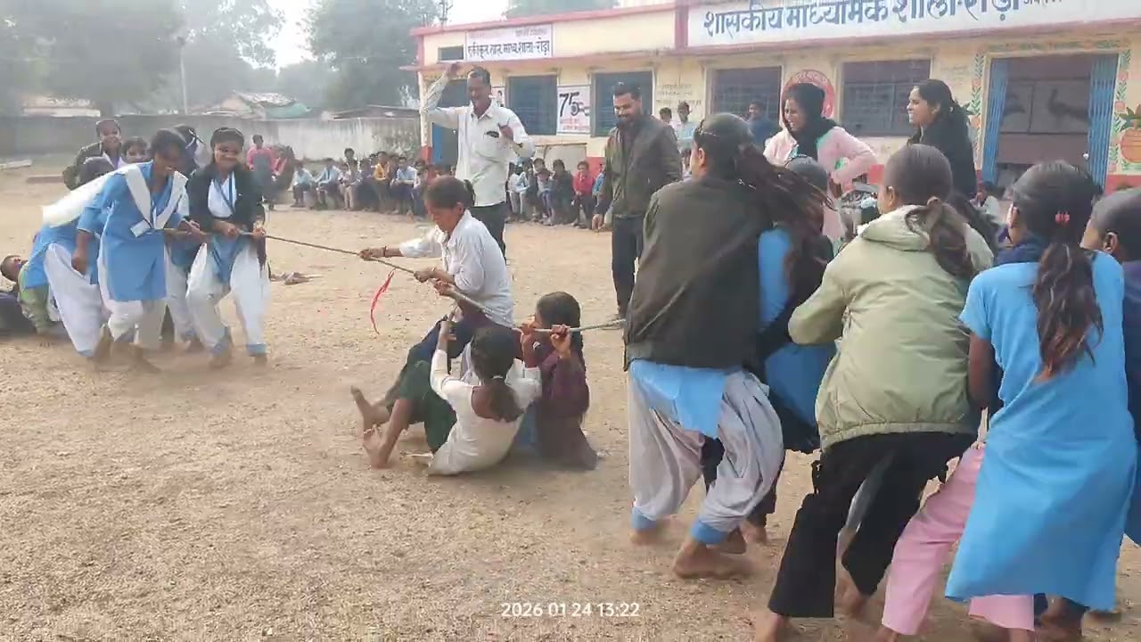 रस्सा कसी का खेल 