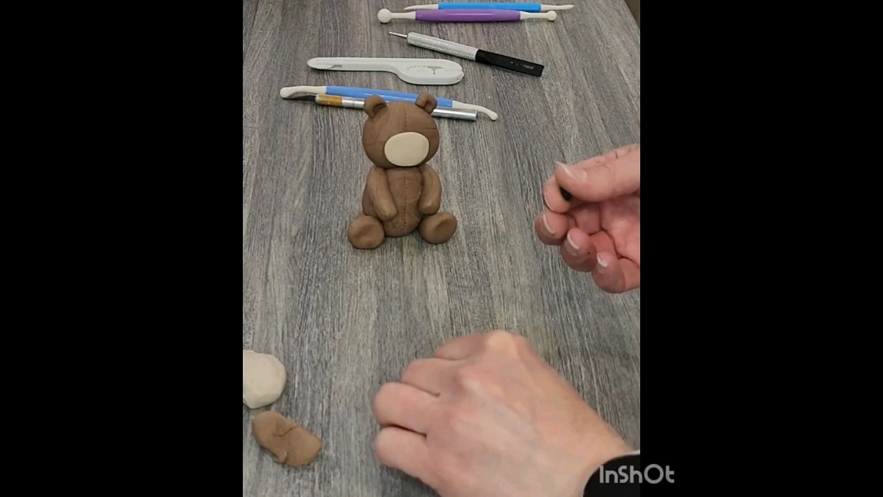 watch me make an adorable Teddy Bear cake topper out of fondant in a under a minute #howto #cake