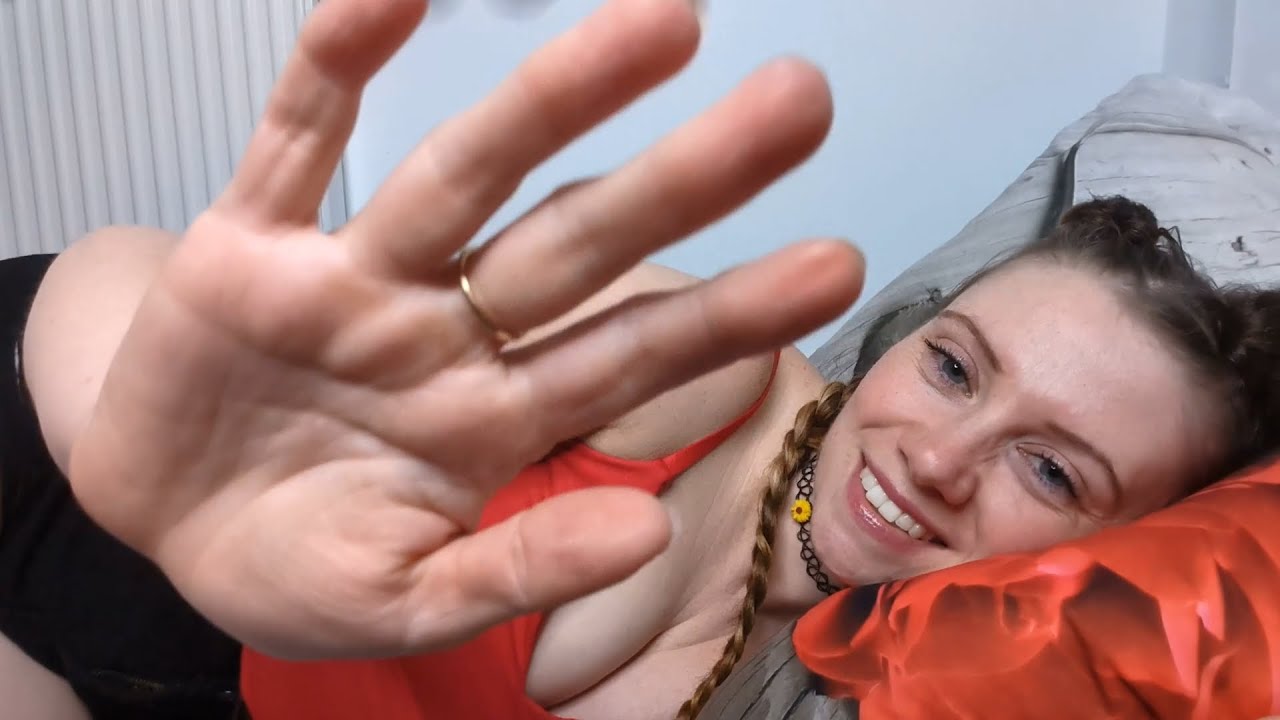 ASMR - Pencil Tickles and Tracing satisfying sounds to your ears