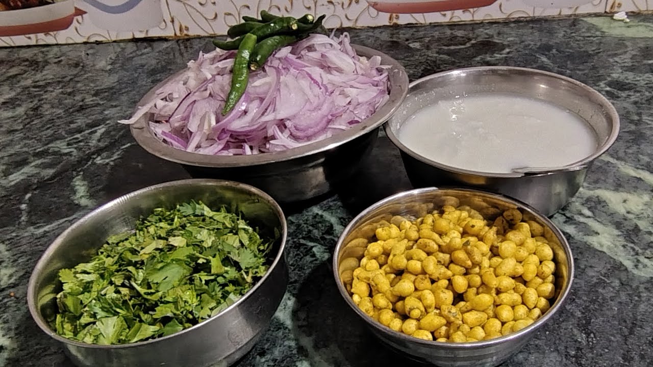 PYAJ KE PARAATHE AUR BUNDI KA RAYTA CHATPATA STYLE