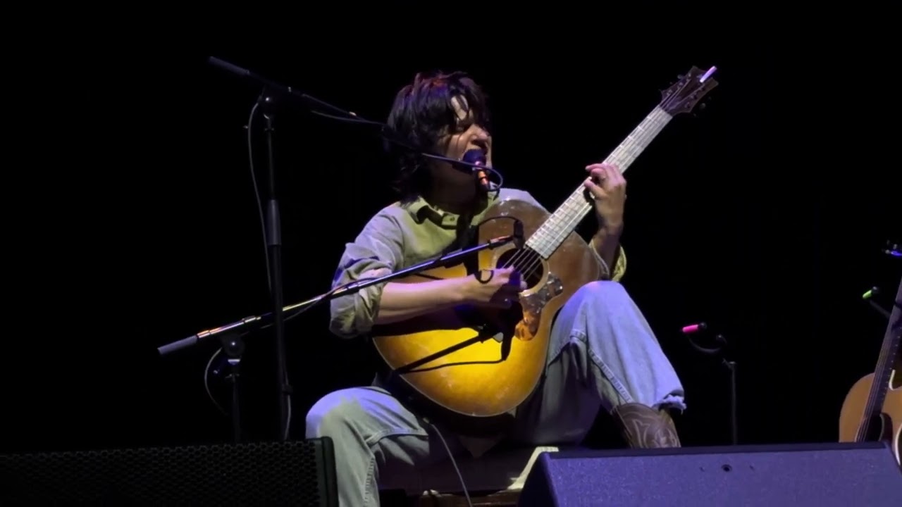 Adrianne Lenker - forwards beckon rebound (Live @ Aviva Studios, The Hall, Manchester)