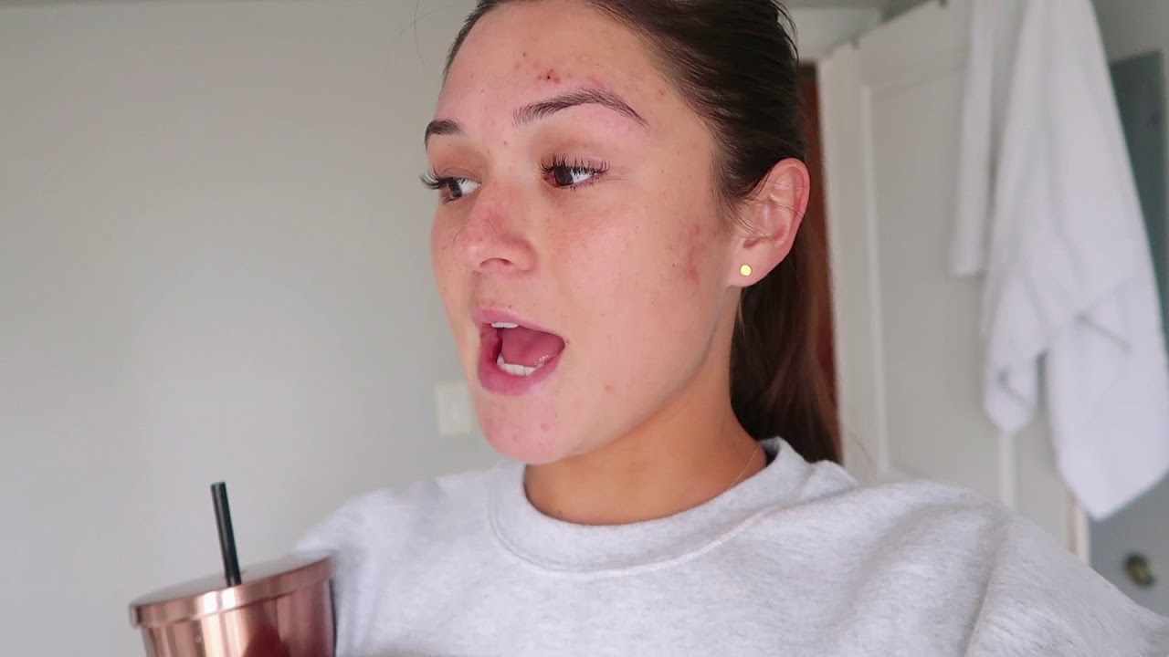 VLOG: GETTING A MANI PEDI, WORKING OUT AND MINI MAKEUP ROUTINE