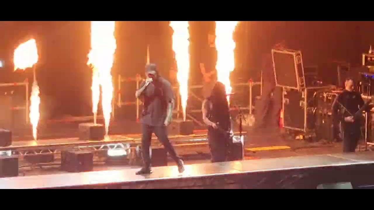 FALLING IN REVERSE / Voices in my head - Palacio de Vistalegre - 10/11/24