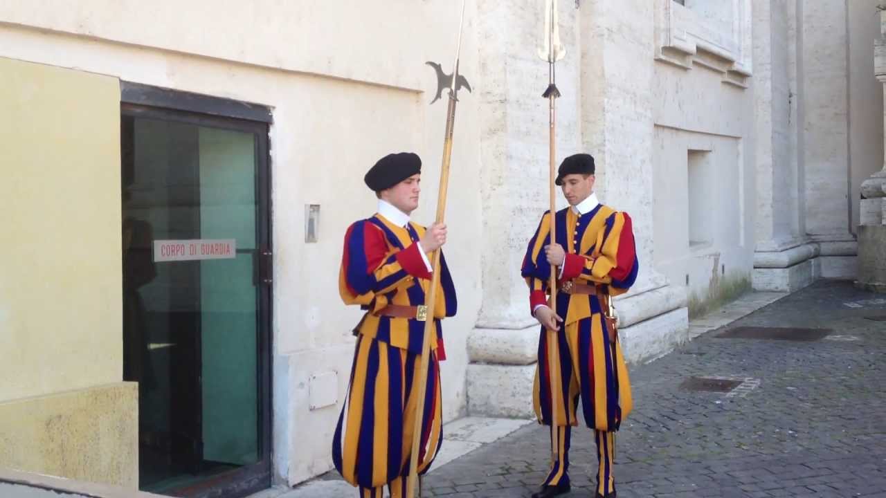 Città del Vaticano - Cambio della Guardia Svizzera