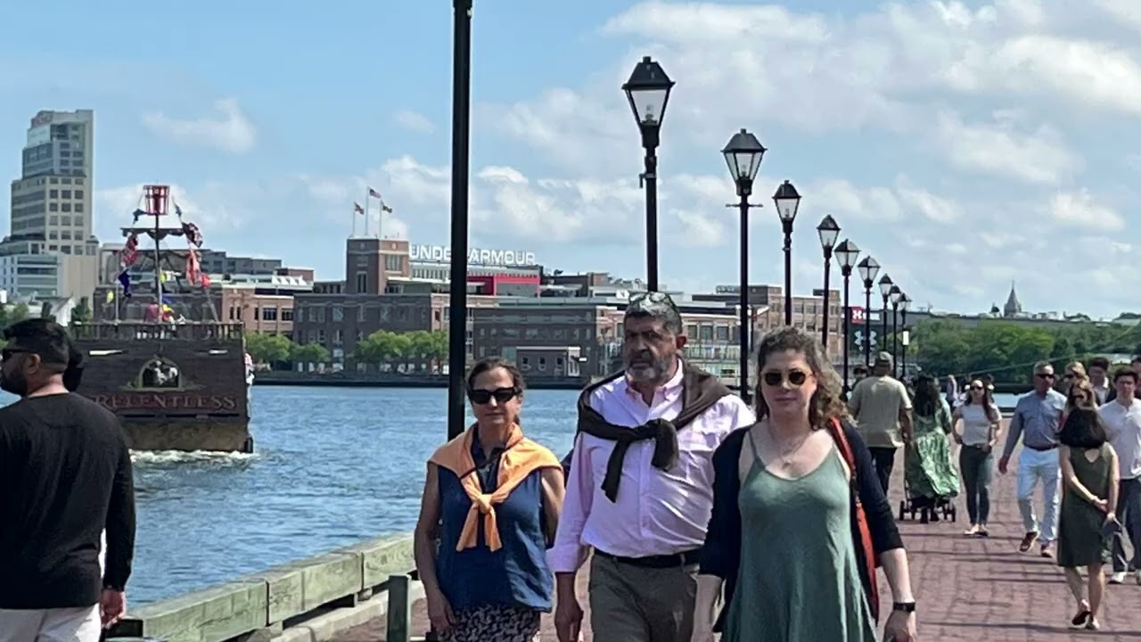 Sailing onto Baltimore