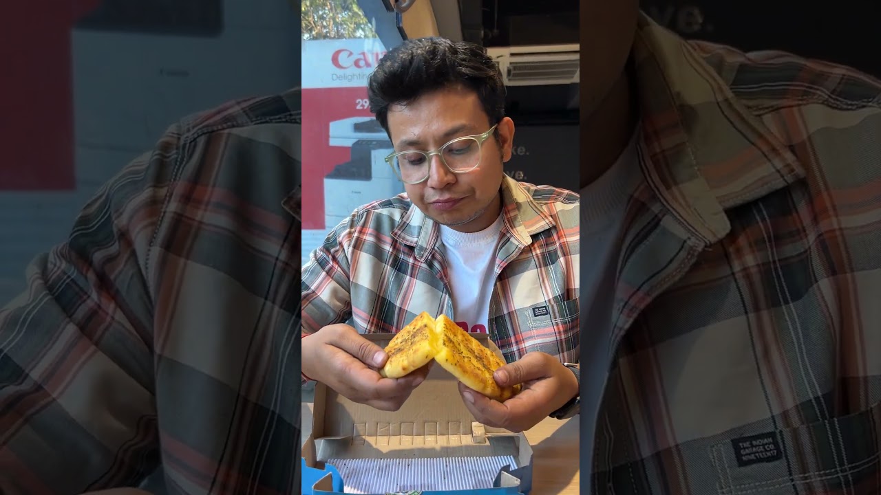 Finding Best Garlic Bread in DOMINOS🧄🍞