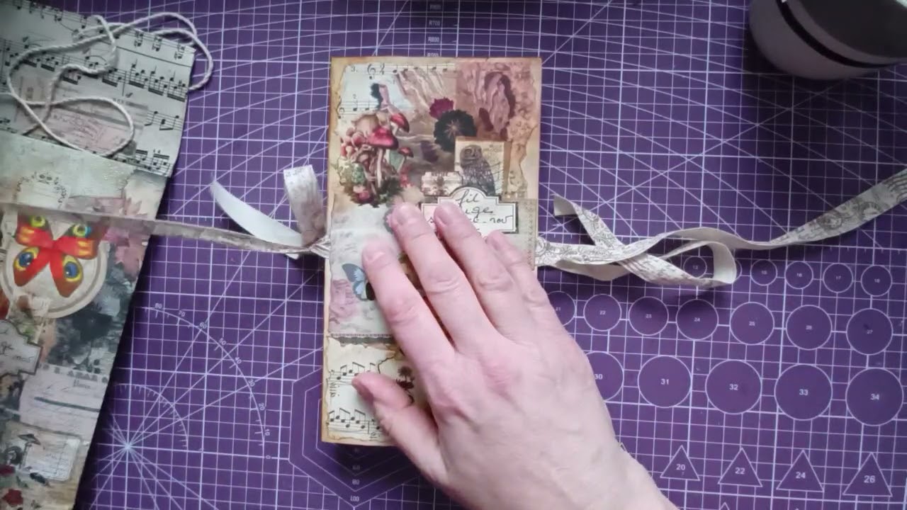 PRESENTATION DU FLIPBOOK + POCHETTE (et les créas du fil rouge fin d'année 2025 de 