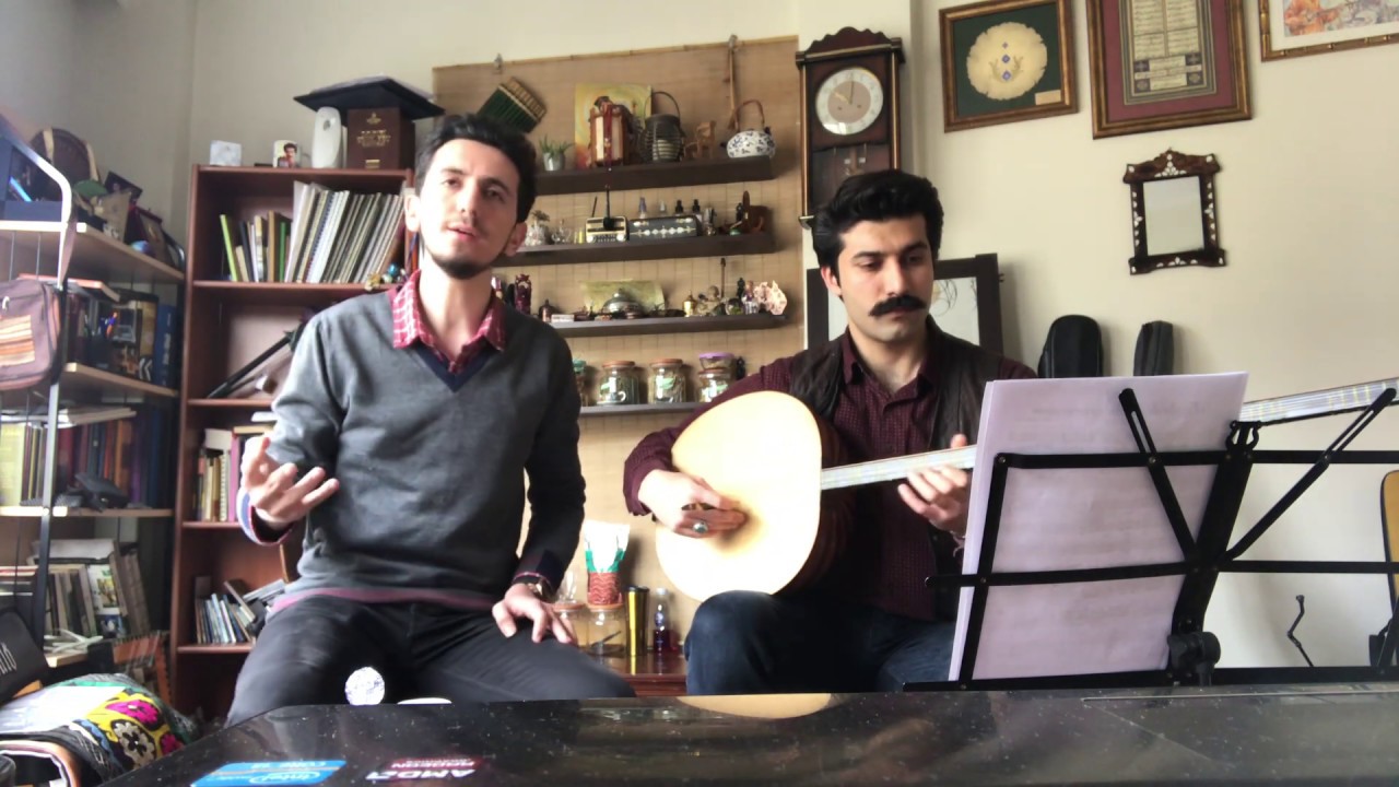 Leblerinde kıvrılan bir goncanın al rengi var - Sait Berker Seymenoğlu (Tanbur: Hasan Kiriş)