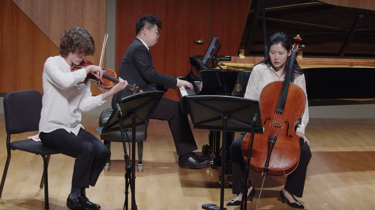 Trio Azura: Arensky Piano Trio No.1 in d minor, I. Allegro moderato