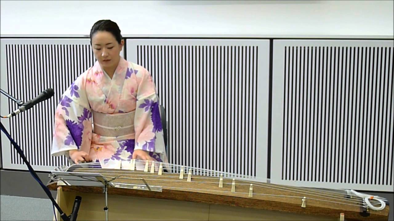 A performance by professional Japanese Koto Player Fuyuki Enokido: 