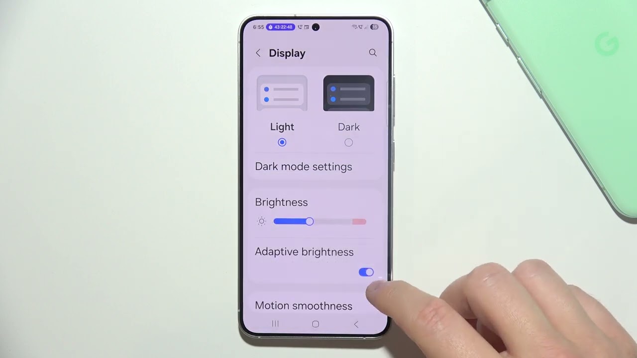 Samsung S25: How to Adjust Screen Brightness