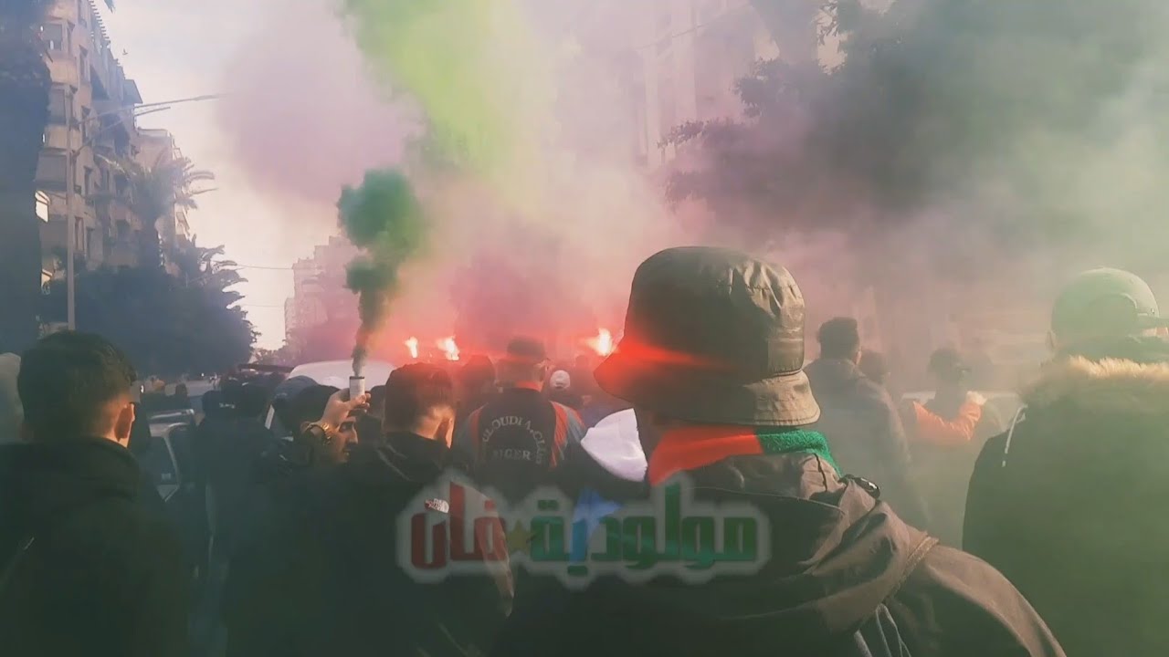 لحظة وصول الفيراج سود الى محطة القطار بوهران MCA 2022