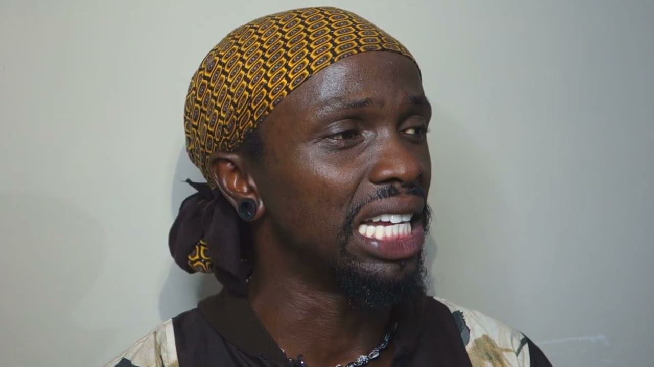 ZINTOMBI EZINGAMATSHITSHI, AKE NGIKHULUME NANI NAMHLANJE: KUYADULA UKUBA ITSHITSHI