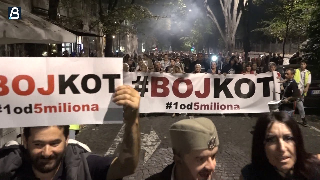 Protest Jedan od pet miliona: Podr&scaron;ka Obradoviću, stručnjaku iz Kru&scaron;ika