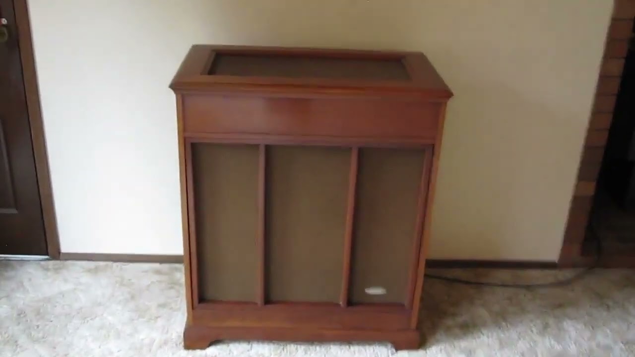 Hammond B3 Organ with Leslie 122 Speaker Demonstration